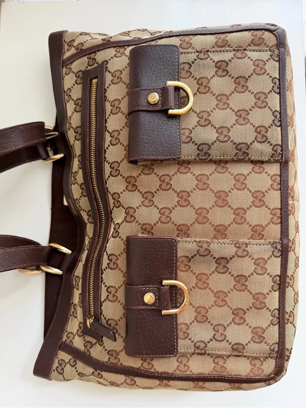 Authentic GUCCI GG Canvas Abbey Pocket Tote bag